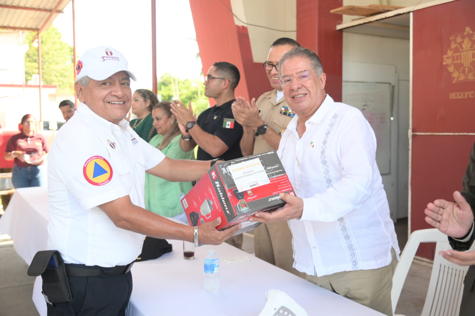 Gobierno de Tuxpan reconoció el gran trabajo que realiza Protección