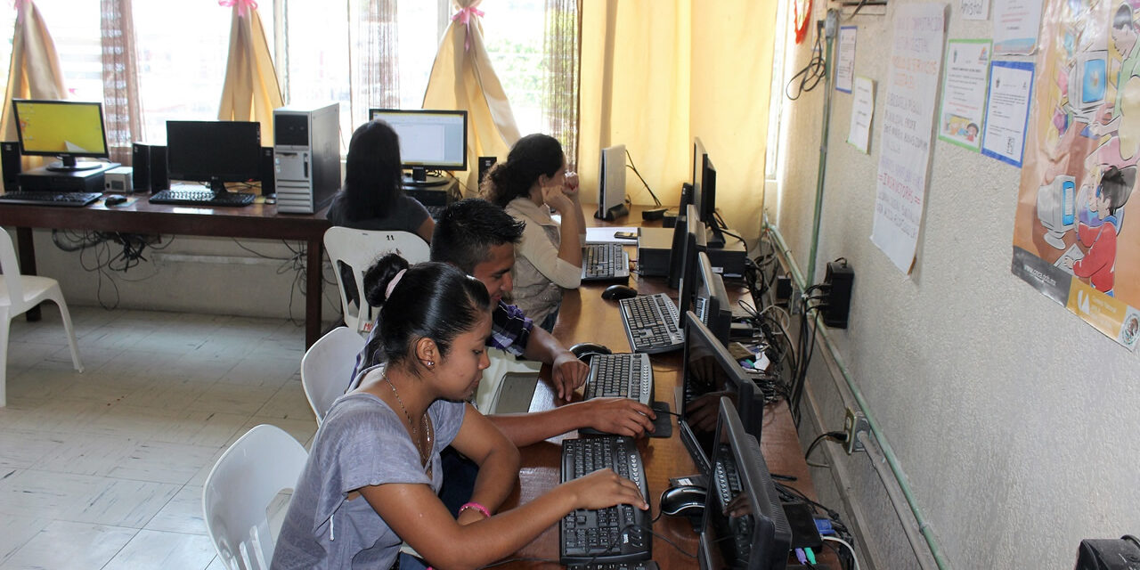 NARANJOS: Buena respuesta registra la Biblioteca Pública