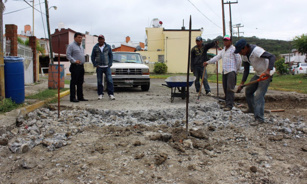 Supervisa alcalde rehabilitación de la colonia “Tajín”