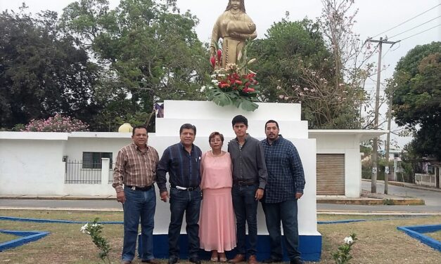 Destaca alcalde papel de las madres en la sociedad
