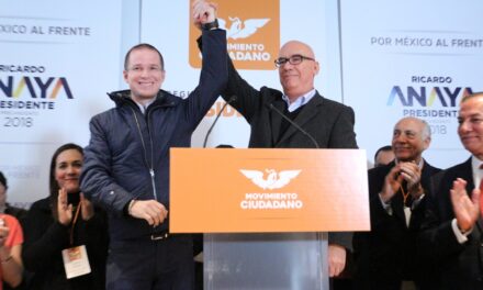  Esta mañana, Ricardo Anaya Cortés, se registró ante la Comisión Nacional de Convenciones y Procesos Internos de Movimiento Ciudadano, como precandidato a la Presidencia de la República por esta organización política: Regional