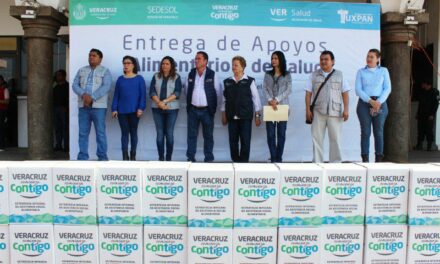 Ante cientos de beneficiarios de VCC Toño Aguilar aseguró ir de frente para abatir la marginación en Tuxpan: Tuxpan