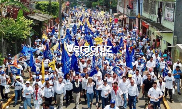 Miguel Ángel Yunes Márquez apoyará a las mujeres para que transformen su futuro