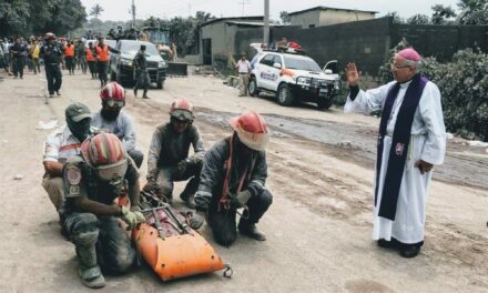 EPN dice sentirse espiado