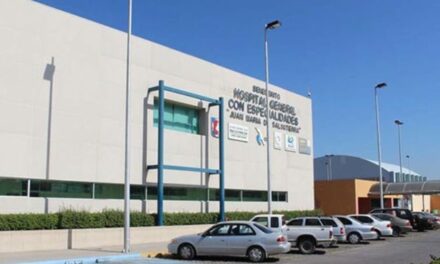 Bebé de 2 años muere tras estar encerrada par de horas en un auto