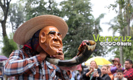 Rescatan a niño que estaba encadenado en CDMX