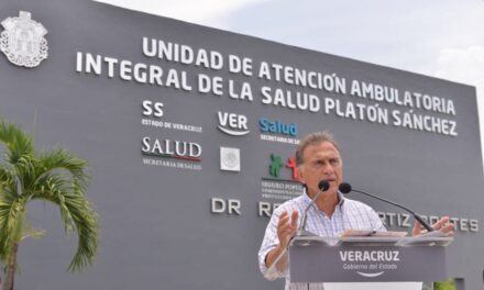 Entrega Gobernador Yunes importantes obras hospitalarias en el norte del estado