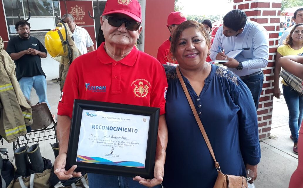 TRAS 19 AÑOS AL SERVICIO JOSE QUINTERO SE RETIRA DEL CUERPO DE BOMBEROS