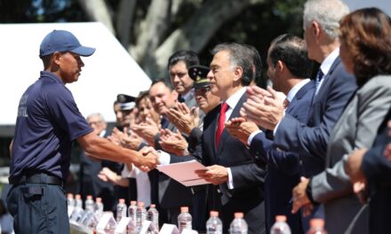 Preside el Gobernador Yunes la ceremonia de graduación de 125 policías municipales