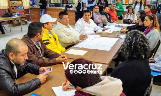 Alcalde respalda al CETIS 111 tras reunirse con directivos y padres de familia