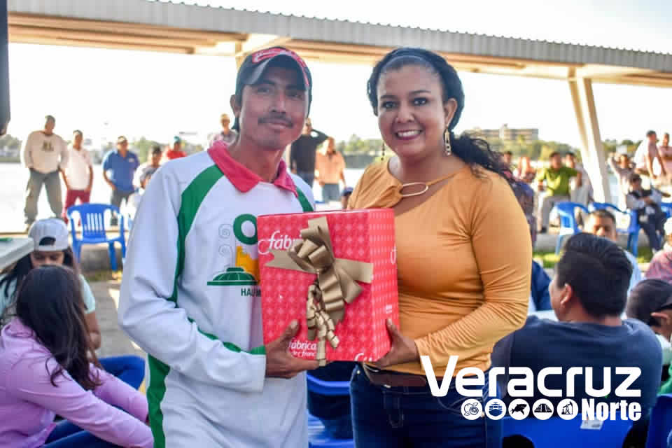 Encabeza regidora convivencia a trabajadores municipales