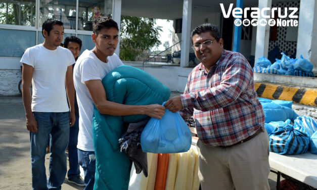 Apoyos invernales para trabajadores del Rastro Municipal