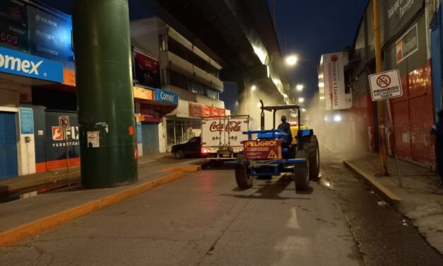 SE MANTIENE SANITIZACIÓN EN ESPACIOS PÚBLICOS DEL PRIMER CUADRO