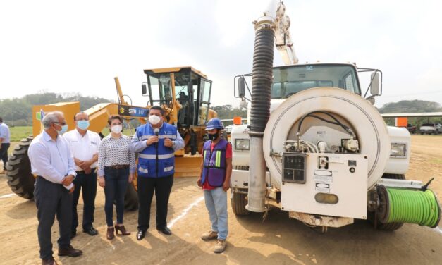 GOBIERNO DE TUXPAN ENTREGA MAQUINARIA PARA ATENDER LAS NECESIDADES DE LA POBLACIÓN