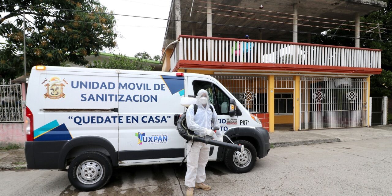 CON UNIDAD MÓVIL DE SANITIZACIÓN, GOBIERNO DE TUXPAN APOYA A FAMILIAS DE ENFERMOS DE COVID-19