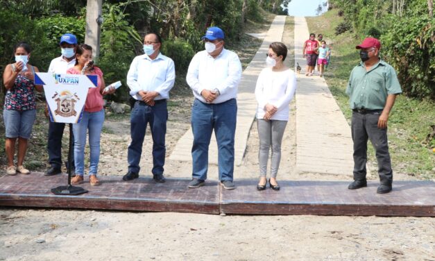 GOBIERNO DE TUXPAN BENEFICIA A HABITANTES DE CHICONCOA CON OBRAS Y ACCIONES