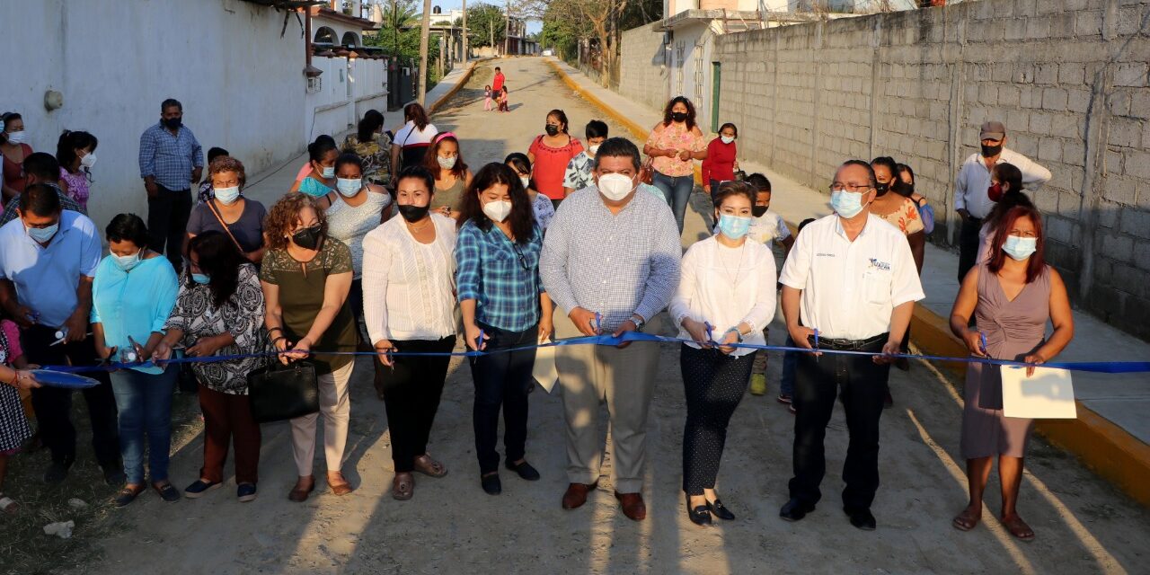 OBRAS QUE APERTURAN EL DESARROLLO