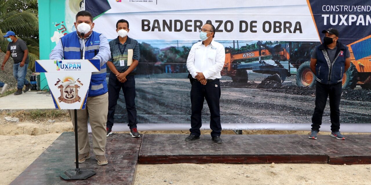 TOÑO AGUILAR DIO EL BANDERAZO PARA LA CONSTRUCCIÓN DEL DOMO Y EL AUDITORIO DE USOS MÚLTIPLES EN LA COMUNIDAD DE BOCA DEL MONTE