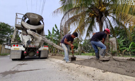 AVANZA OBRA DE BANQUETAS EN UN 60 POR CIENTO