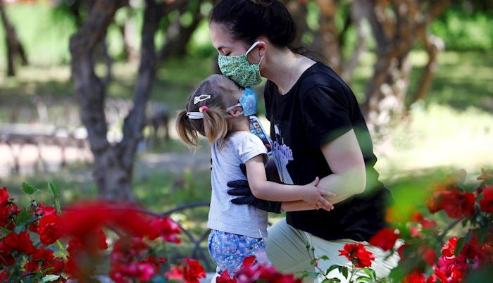 IMSS VERACRUZ NORTE INVITA A QUEDARTE EN CASA  ESTE DÍA DE LAS MADRES