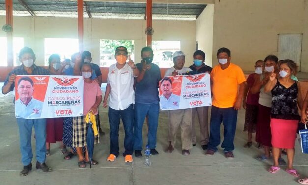 CARLOS REYES “MASCAREÑAS” SE GANA LA CONFIANZA DE LA GENTE DEL CAMPO