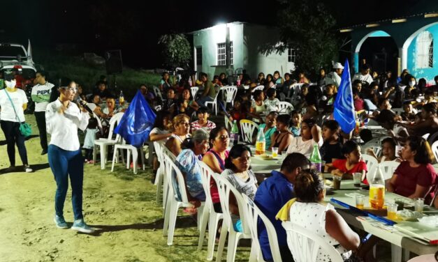 Adely avanza al triunfo