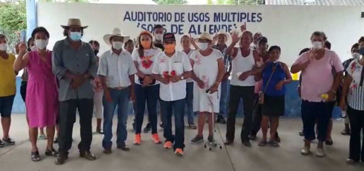 MUY ALENTADORA RESPUESTA ENCUENTRA CARLOS REYES EN TODO EL DISTRITO