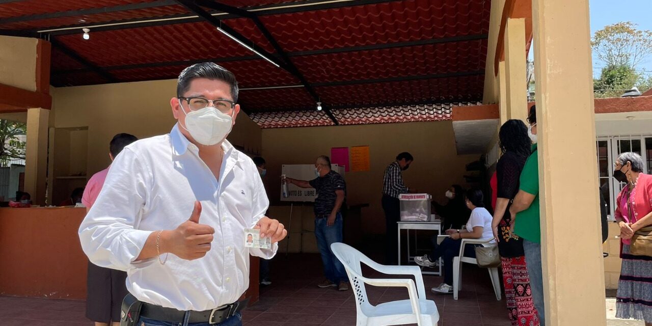 Participa dirigente estatal de Morena en consulta de revocación de mandato