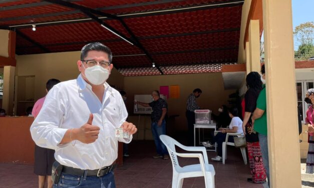 Participa dirigente estatal de Morena en consulta de revocación de mandato