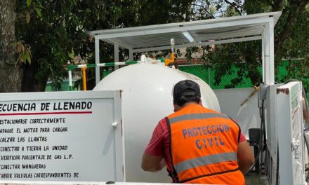 Platón Sánchez: Supervisión de la estación de la carburación de «Gas Platón»