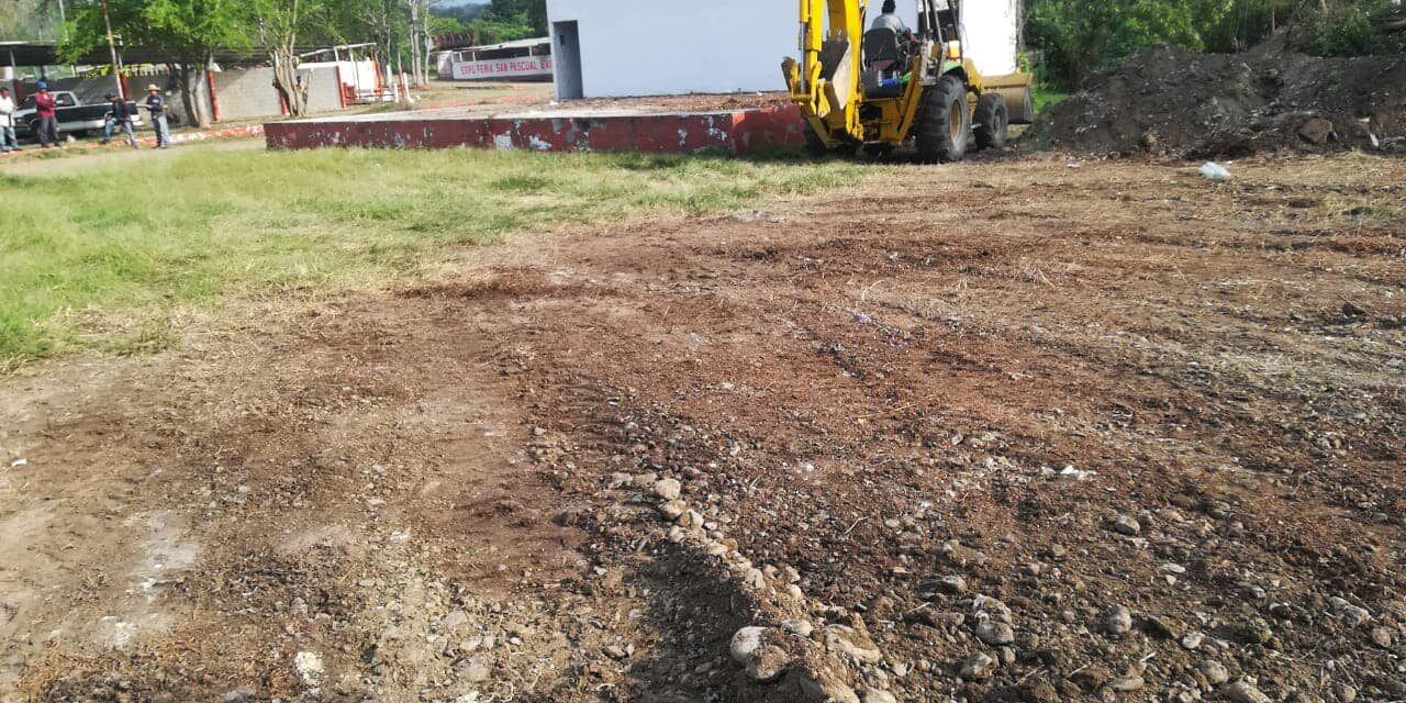 Cerro Azul: Trabajos para los terrenos de la feria