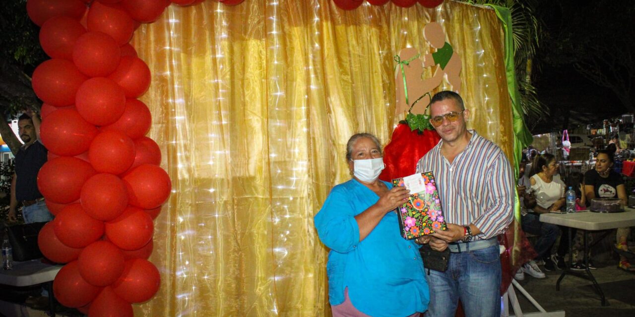 Cerro Azul: Festejo del día de las madres 2022
