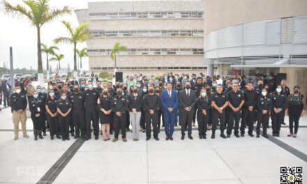FGE encabezó la ceremonia de honores a la bandera con la heroica frase “La Patria es Primero”