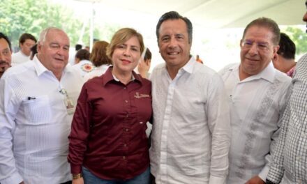 Lupita Rodríguez, asistió a reunión de trabajo encabezada por el Gobernador de Estado Cuitláhuac García Jiménez