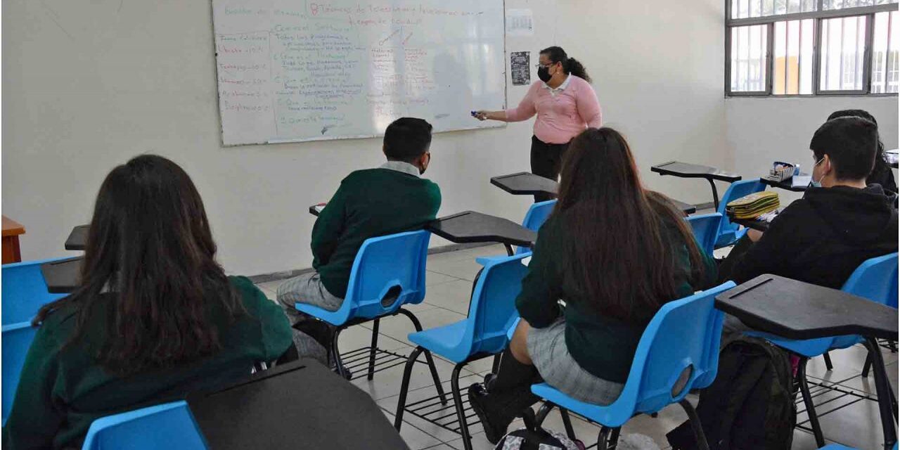 Citlaltépetl: Festejo del Día de la Maestra y el Maestro 2022