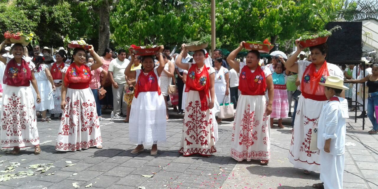 Papantla: Convocatoria de los LXII Juegos Florales Nacionales «Lázara Meldiú» y I Premio de Poesía en Tutunakú