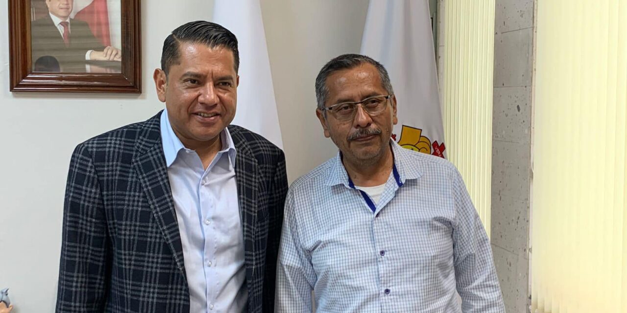 Gutiérrez Zamora: Reunión de trabajo con los diputados, Juan Javier Gómez Cazarín y Luis Arturo Santiago Martínez