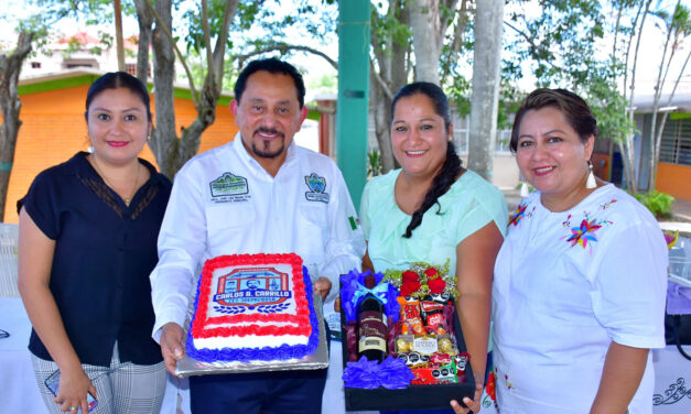 Naranjos: Reunión con maestros de la Escuela Primaria «Carlos A. Carrillo»