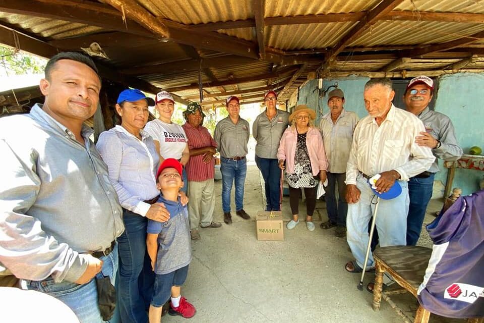 Ozuluama: Entrega de aparato funcional y servicio alimentarios en campanario