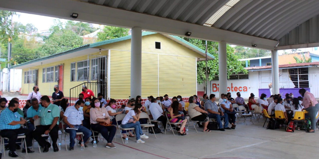 Coatzintla: Demostración de lectura en la escuela «Profr. Silverio Martínez Polo»