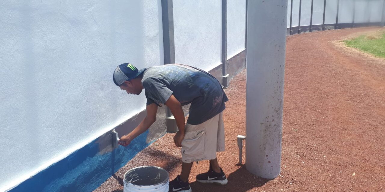 Álamo: Mantenimiento a las instalaciones del Campo Deportivo José Chao
