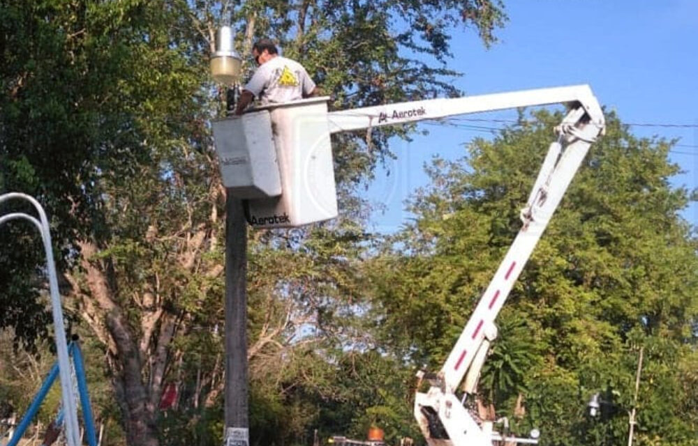Tantoyuca: Gobierno municipal atiende inquietudes ciudadanas sobre el alumbrado público