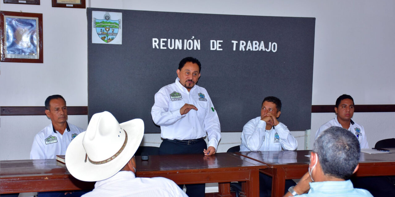 Naranjos: Alcalde asiste a reunión para conformación de comités