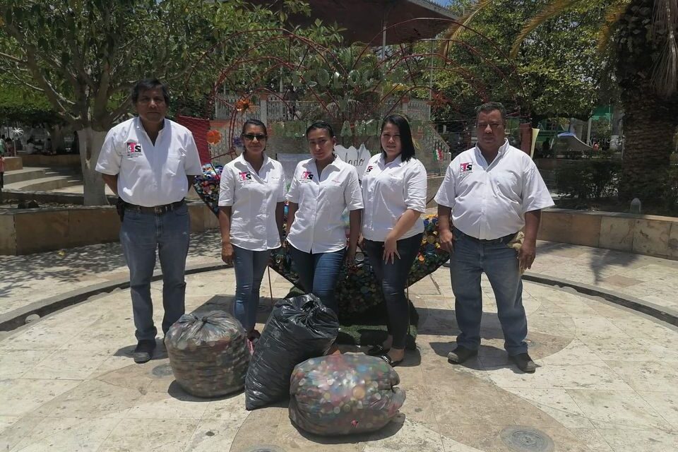 Tantoyuca: Recolectan tapidos en apoyo a niños con cáncer
