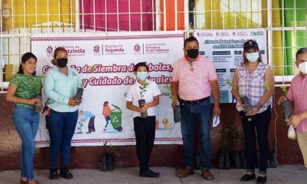 Coatzintla: Entrega de diversas especies de arbolitos a diferentes instituciones