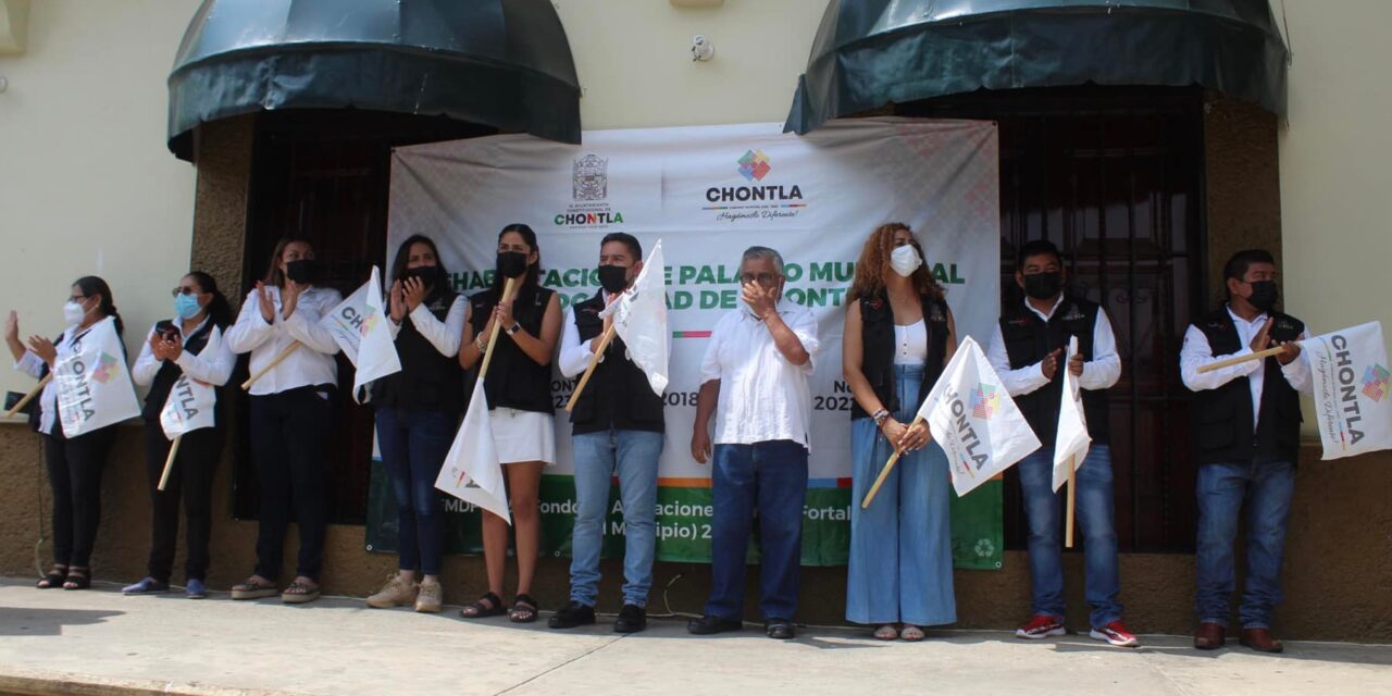 Chontla: Banderazo de inicio de obra de Rehabilitación del Palacio Municipal