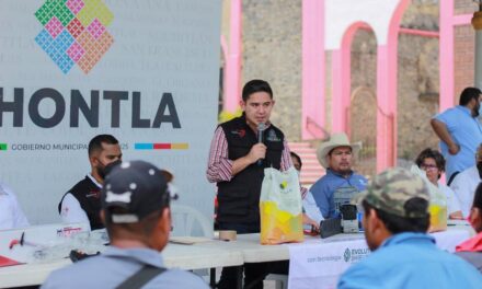 Chontla: Apoyo a productores y mejoras de la vivienda a familias chontlenses