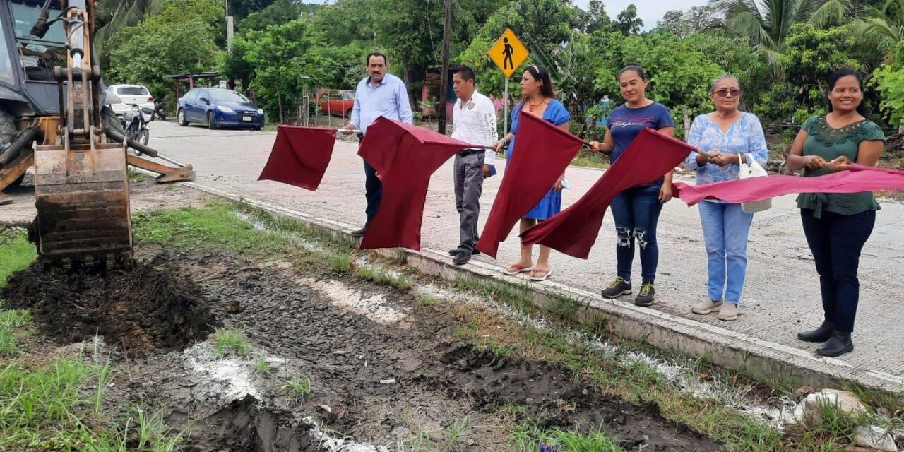 Cazones: Banderazo de inicio de obras en Reforma de Herrera, Cerro Verde y Rancho Palmas