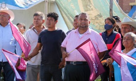 Coatzintla: Banderazo de inicio de obra de construcción de guarniciones, banquetas, alumbrado y gradas