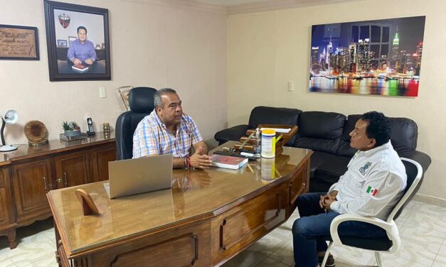 Naranjos: Reunión con el secretario general de la sección 25 de PEMEX